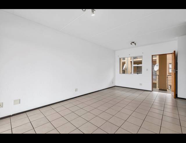 1 BEDROOM APARTMENT FOR SALE IN FERNDALE